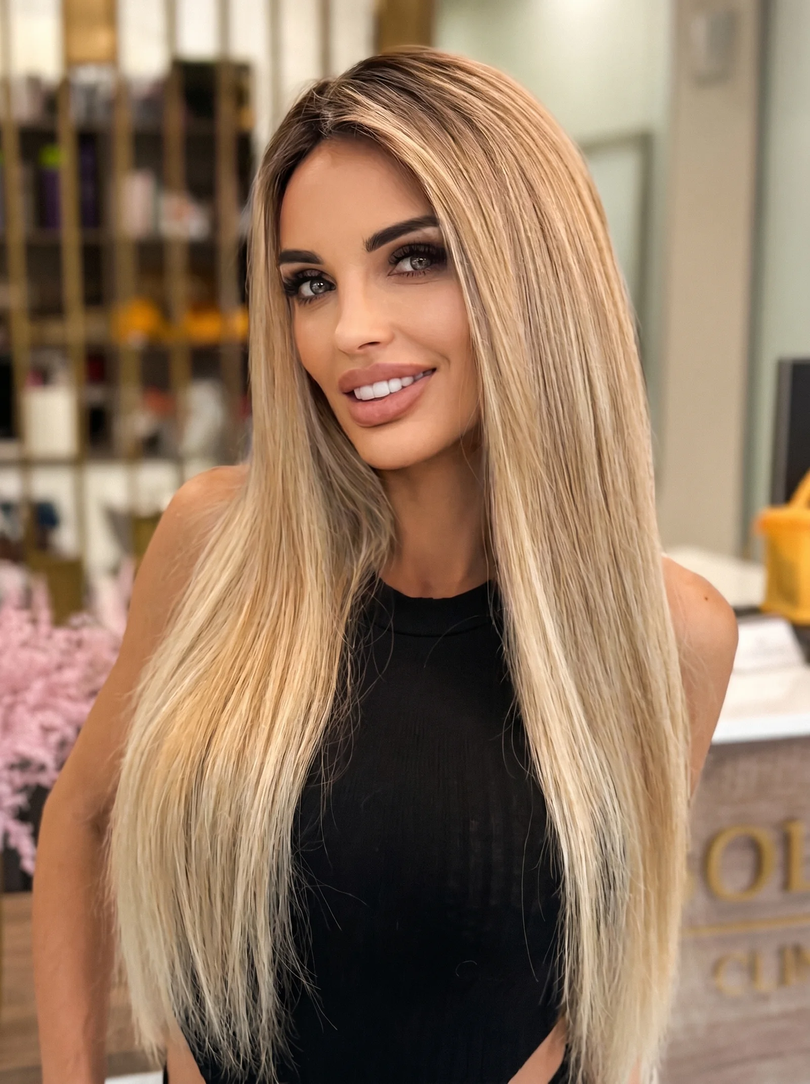 Sylwia Sawicka — właścicielka salonu Hair Solution Clinic we Wrocławiu, przedłużanie włosów naturalnych